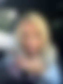 Bustyblondebabe32's Live Sex Cam Show