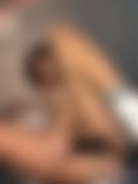 MisFrekcles_'s Live Sex Cam Show