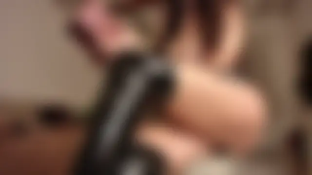 MonnaLisa22's Live Sex Cam Show