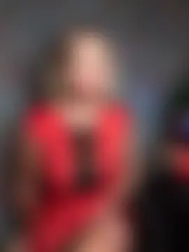 Elle_Milfa's Live Sex Cam Show