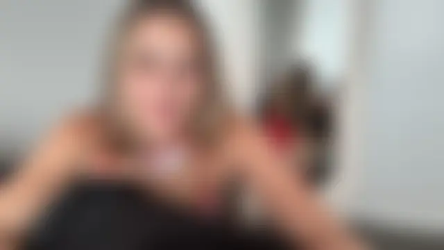 rosiaurora's Live Sex Cam Show