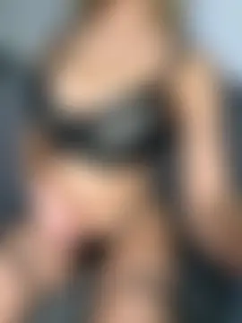 lovesgirl0's Live Sex Cam Show