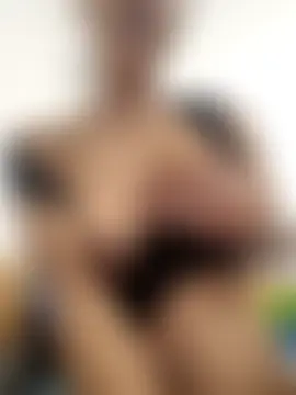 chanell95's Live Sex Cam Show