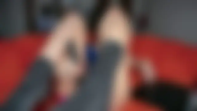 GennaJames' Webcam Show