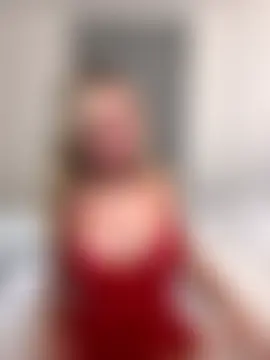 SexySaraxxoo's Live Sex Cam Show