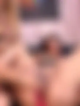 Suyin_squirt22's Webcam Show