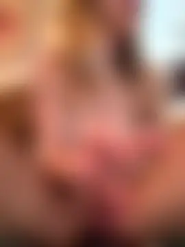 rileylovesyou's Live Sex Cam Show