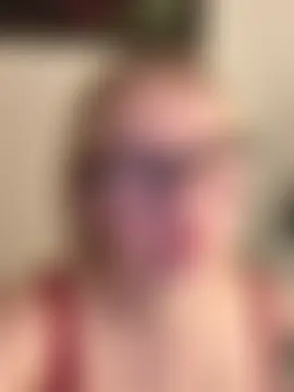 xoxokayy18's Live Sex Cam Show