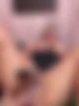 Suyin_squirt22's Webcam Show