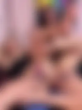 Suyin_squirt22's Webcam Show