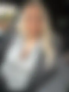 Bustyblondebabe32's Live Sex Cam Show