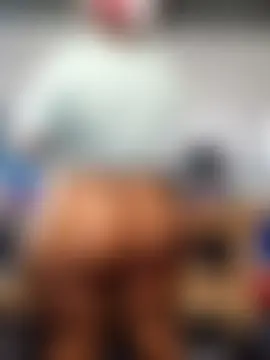 curvyloneah75's Webcam Show