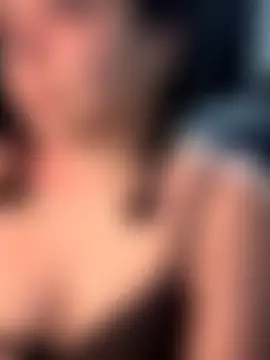 kimmiakiss22's Webcam Show