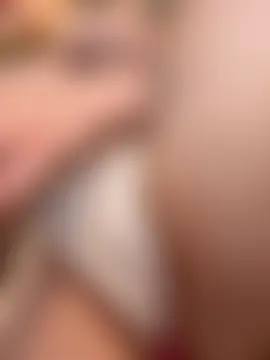 HugeBoobsAlice's Webcam Show