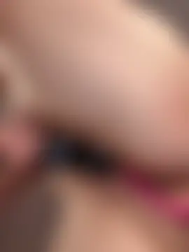 HugeBoobsAlice's Webcam Show