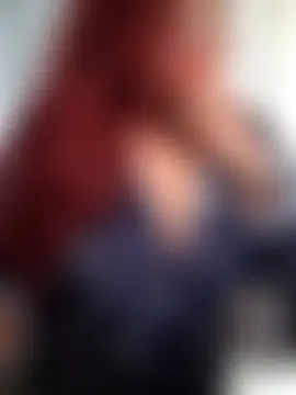 Scarlet_curly's Webcam Show