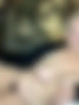 Laura_Millf's Webcam Show