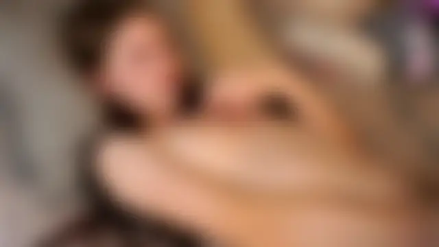 LynHillaire's Webcam Show