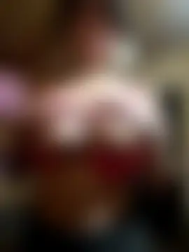 Elle_Milfa's Live Sex Cam Show