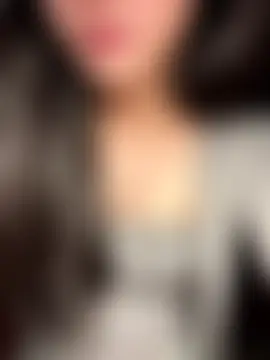 Lynn-122 Show Webcam