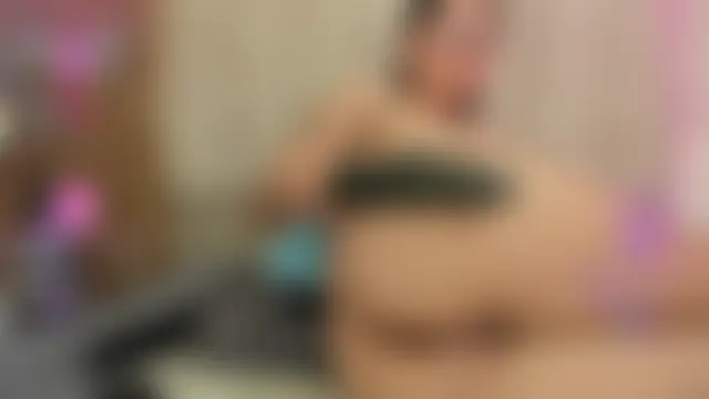 lilycruise's Live XXX Chat