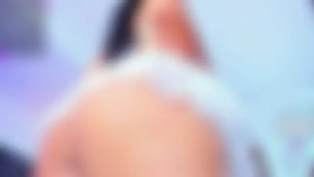 LuciaCollins_'s Live XXX Chat