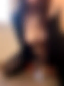 Cherryschiodisegarsi's Live Sex Cam Show