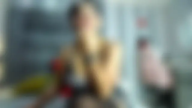 Julianewell's Webcam Show