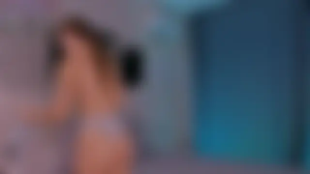 Kandeess' Live Sex Cam Show