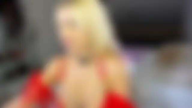 LucieLuxe's Webcam Show