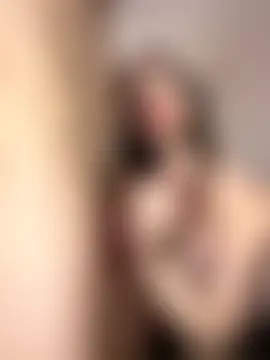 kellyvenous' Live Sex Cam Show