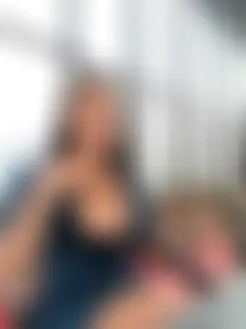 Alyshanon18's Webcam Show