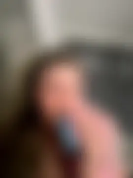 naughtychelseaxox's Live Sex Cam Show