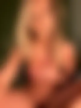 Emeli_Blur's Live Sex Cam Show