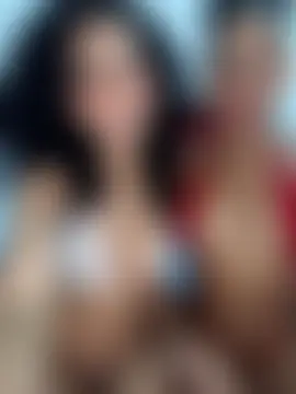 CurlyBitch's Webcam Show