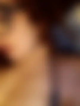 CurlyElisa's Live Sex Cam Show