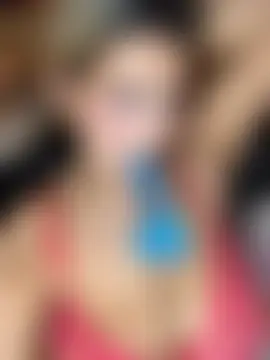 LittleMissEeve's Live Sex Cam Show