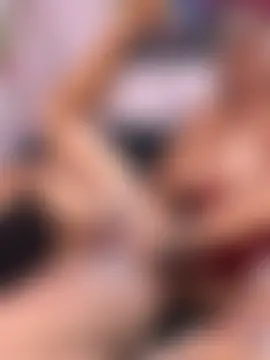 Suyin_squirt22's Webcam Show