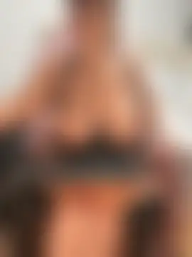 AvaDivaMilf's Webcam Show