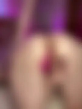 HugeBoobsAlice's Live Sex Cam Show