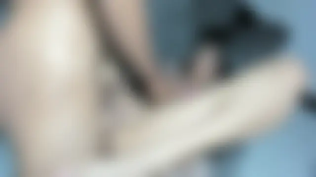 hotlittleones18's Live Sex Cam Show