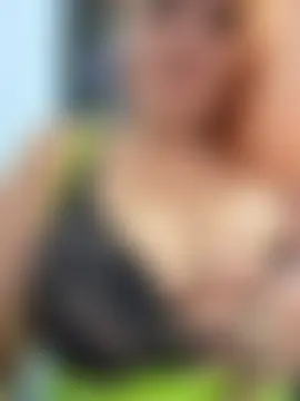 RuxyHuge42ETT's Live Sex Cam Show