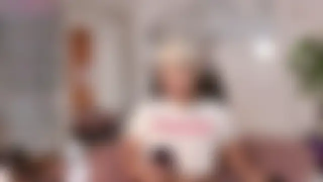 MilaTeenX's Webcam Show