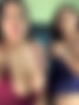 twocurvylatins' Webcam Show