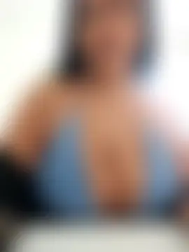 Busty_AriaX's Live Sex Cam Show