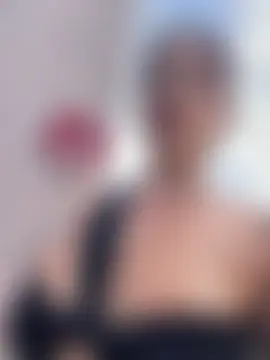 Ninabigtitied's Webcam Show