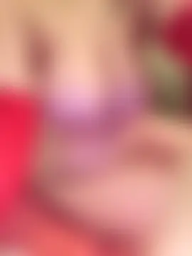 Faidraishere's Live Sex Cam Show