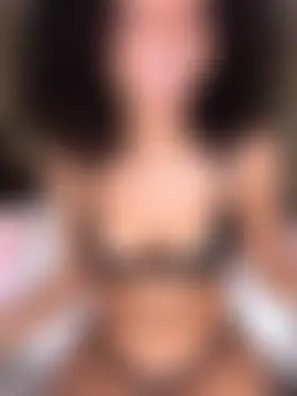 Kiki_hammyy's Live Sex Cam Show