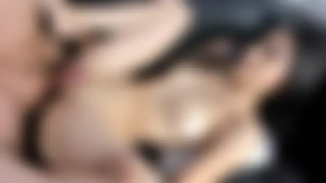 Soffy_sexzone18's Webcam Show