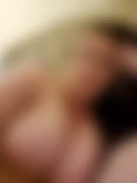 RosieMilff's Live Sex Cam Show